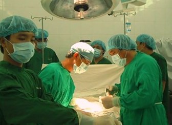 Phẫu thuật cột sống