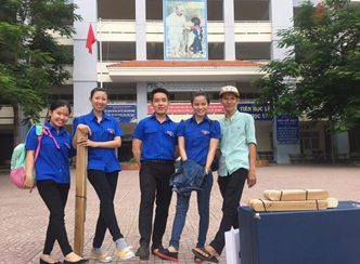 MÙA HÈ YÊU THƯƠNG VỚI CÁC MẦM NON ĐẤT NƯỚC  CỦA CÁC CHIẾN SĨ ĐOÀN THANH NIÊN BỆNH VIỆN ĐKKV HÓC MÔN